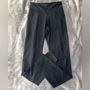 ATHLETA 7/8 inch leggings with pockets